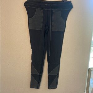 Free People Movement Collection ::::Stylish Black and Gray Joggers Size small